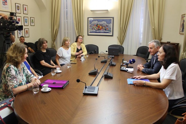 Župan Dobroslavić i predstavnici humanitarnih udruga DNŽ