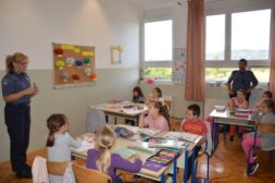 Poštujte naše znakove (2)