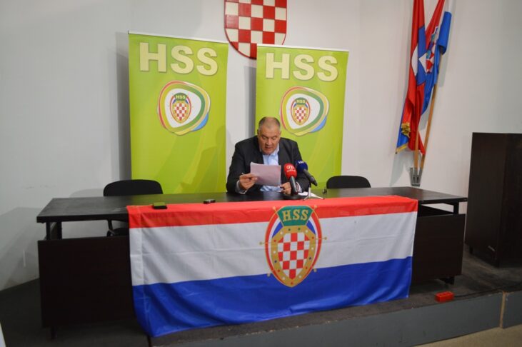 Jambo izlazi iz HSS-a1