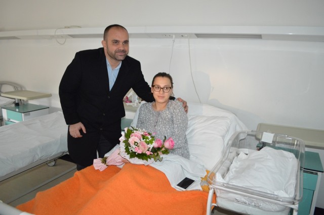 Gradonačelnik u posjetu prvoj rođenoj bebi 11