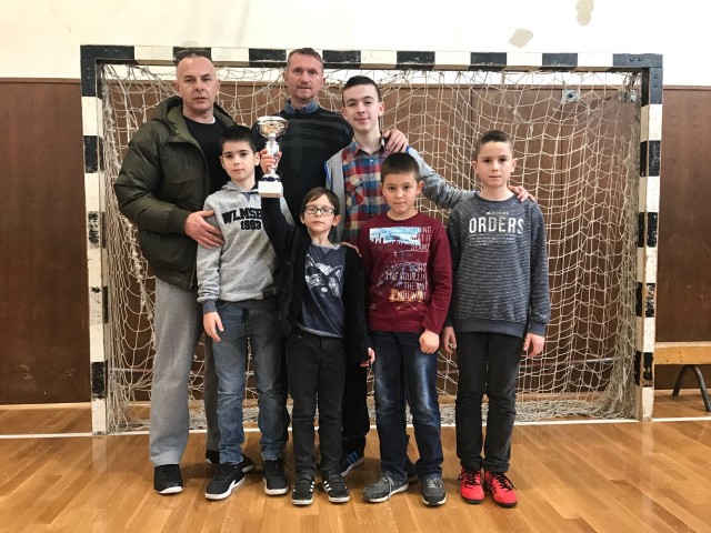 Županijsko natjecanje u šahu - Foto - OŠ Stjepana Radića (1)