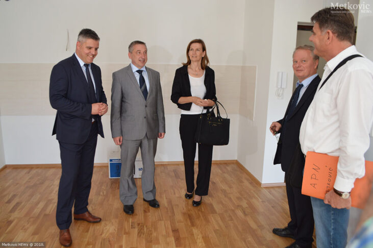 2905_stanovi POS-a, predaja ključeva (26)