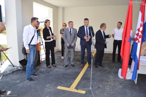 2905_stanovi POS-a, predaja ključeva (8)