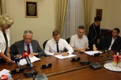 190618-ugovori-dodatni-medicinski-timovi-30