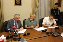 190618-ugovori-dodatni-medicinski-timovi-40