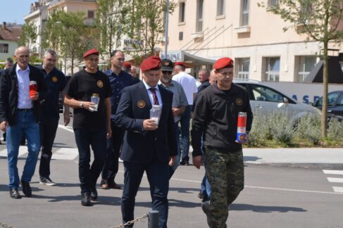 polaganje vijenaca, 4. gardijska brigada, veterani (10)