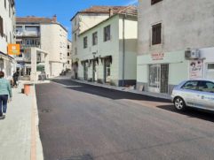 radovi-na-cesti-asfaltiranje-križanja-starcevićeve-i-oca-ante-gabrića-(10)