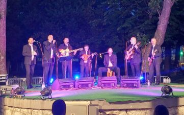 Klapa Kampanel u Gradskome parku (11)