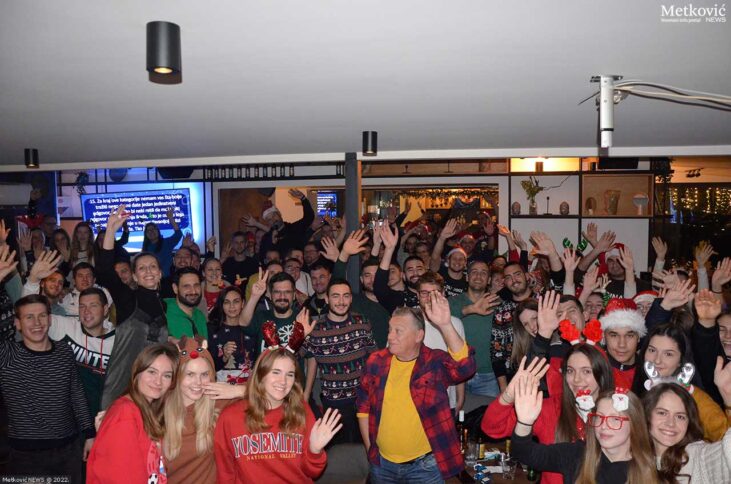 MTKviz, Božićno zdanje