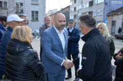 Mirni-prosvjed-obitelji-Bajo,-Gradonačelnik-Metkovića-Dalibor-Milan-(18)
