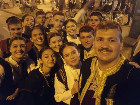 KUD Metković na Vinkovačkim jesenima ()
