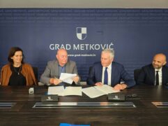 Župan Dobroslavić potpis Ugovora Metkovič ()