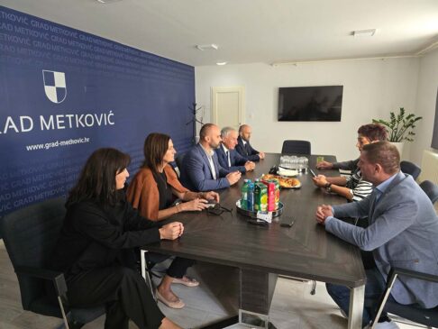 Župan Dobroslavić potpis Ugovora Metkovič ()