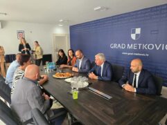 Župan Dobroslavić potpis Ugovora Metkovič ()