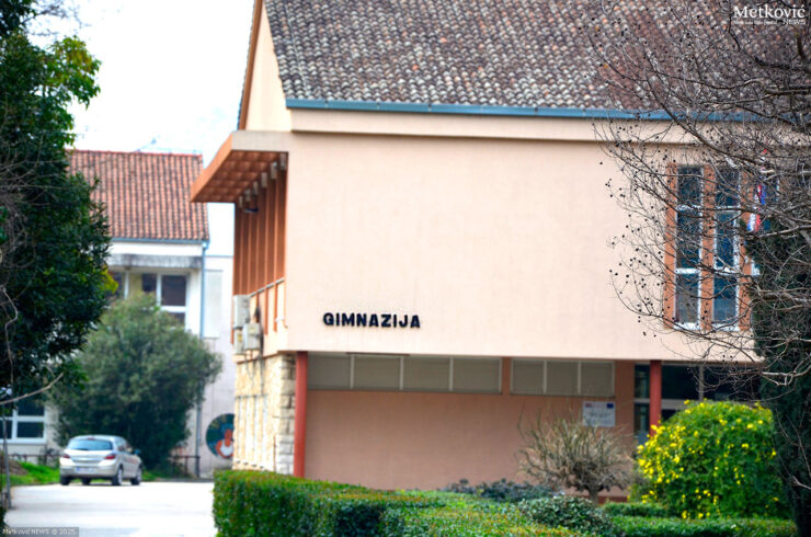 Gimnazija Metković Gimnazija Metković