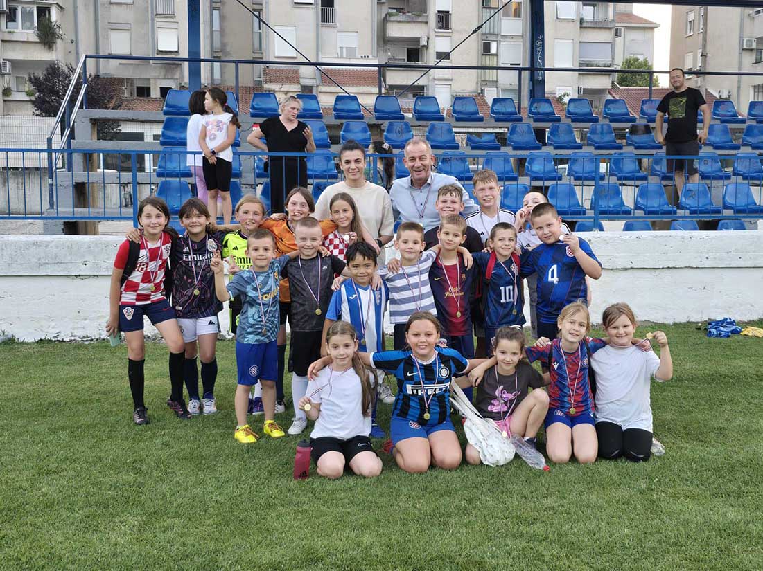 Skola nogometa za pocetnike djevojcice i djecake 2024 2025