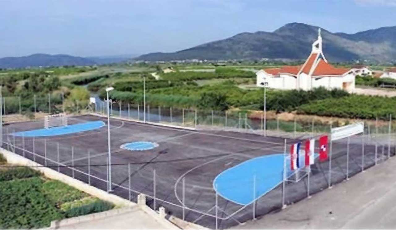 Malonogometno igralište Klada