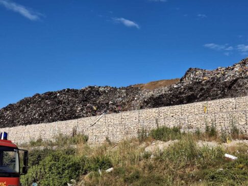 Sanacija požara na Odlagalištu otpada Dubravica (3)