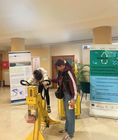 Slika KOLEKTIV 3 Slika KOLEKTIV 3