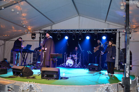 Adventske kućice Koncert fra Marina Karačića (25)