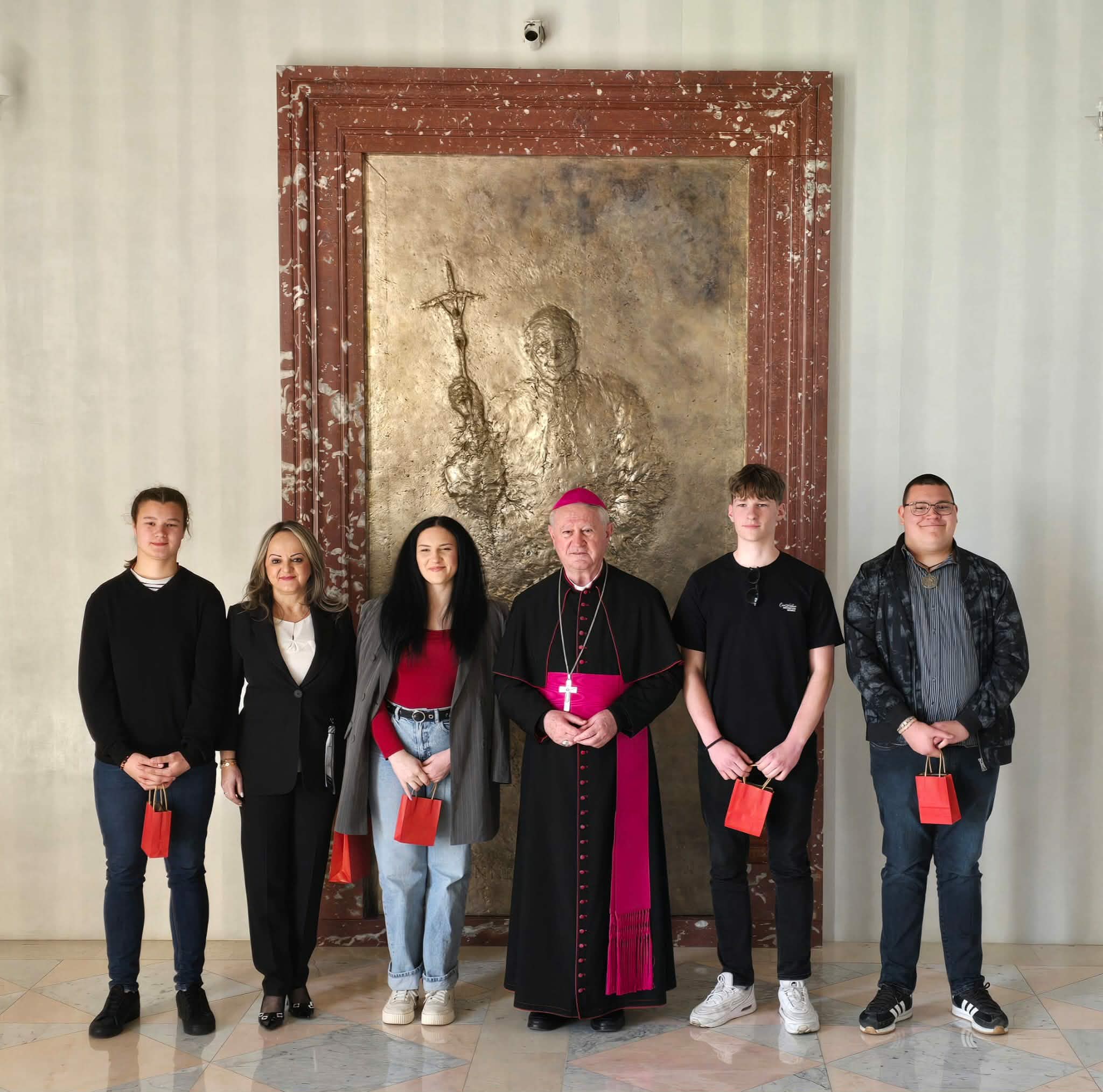 Business Suite creation 1295007775328686