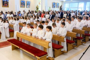 Prva Pričest u župi sv Nikole (4)