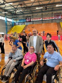 2 inkluzivne sportske igre Prijatelji u pokretu (16) 2 inkluzivne sportske igre Prijatelji u pokretu (16)
