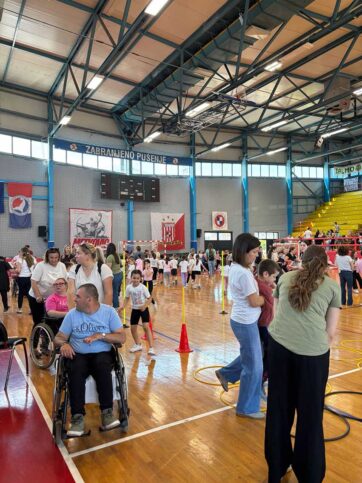 2 inkluzivne sportske igre Prijatelji u pokretu (9) 2 inkluzivne sportske igre Prijatelji u pokretu (9)