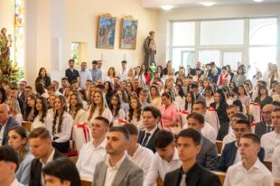 Krizma u crkvi sv Nikole Metković (8)