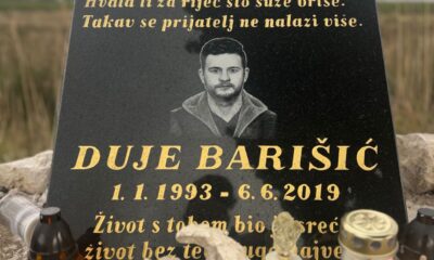 Spomen ploča Duji Barišiću
