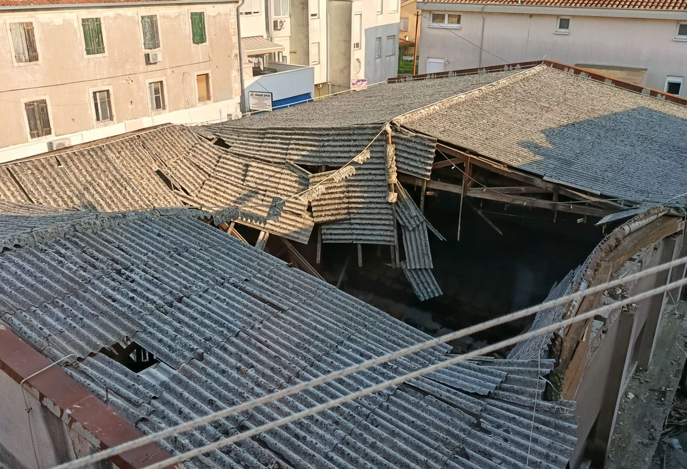 Urušio se krov kina Pobjeda