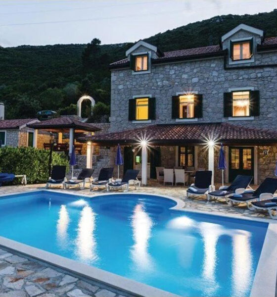 Desne kamena villa