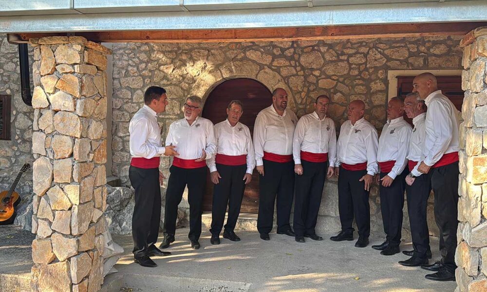 Borovci, Klapa Sv Nikola iz Metkovića (4)