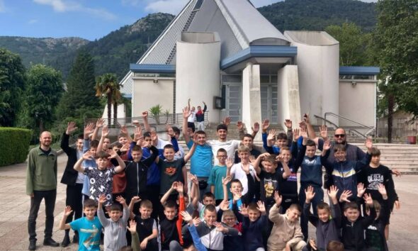 Ministranti župe sv Nikole Metković (1)