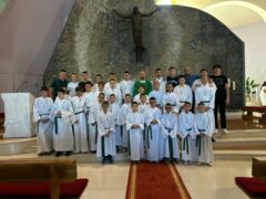 Ministranti župe sv Nikole Metković (6)
