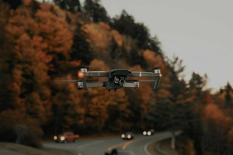 Nadzor prometa dron